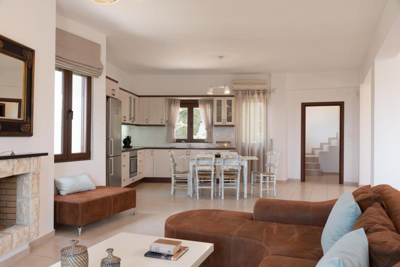 Family Villa Rousa In Rethymno With Pool, Bbq And Kids Area Loutra  Exterior photo